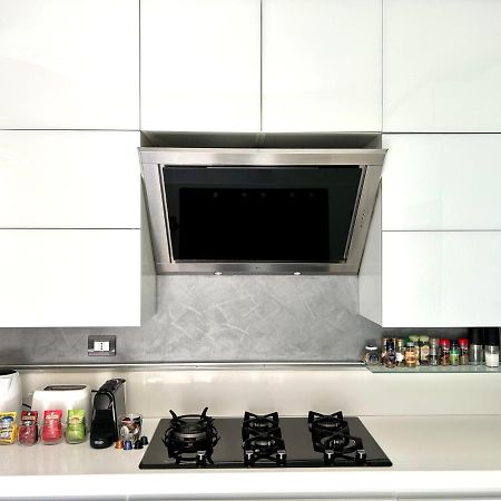 Sismondi New Apt Milan Bagian luar foto