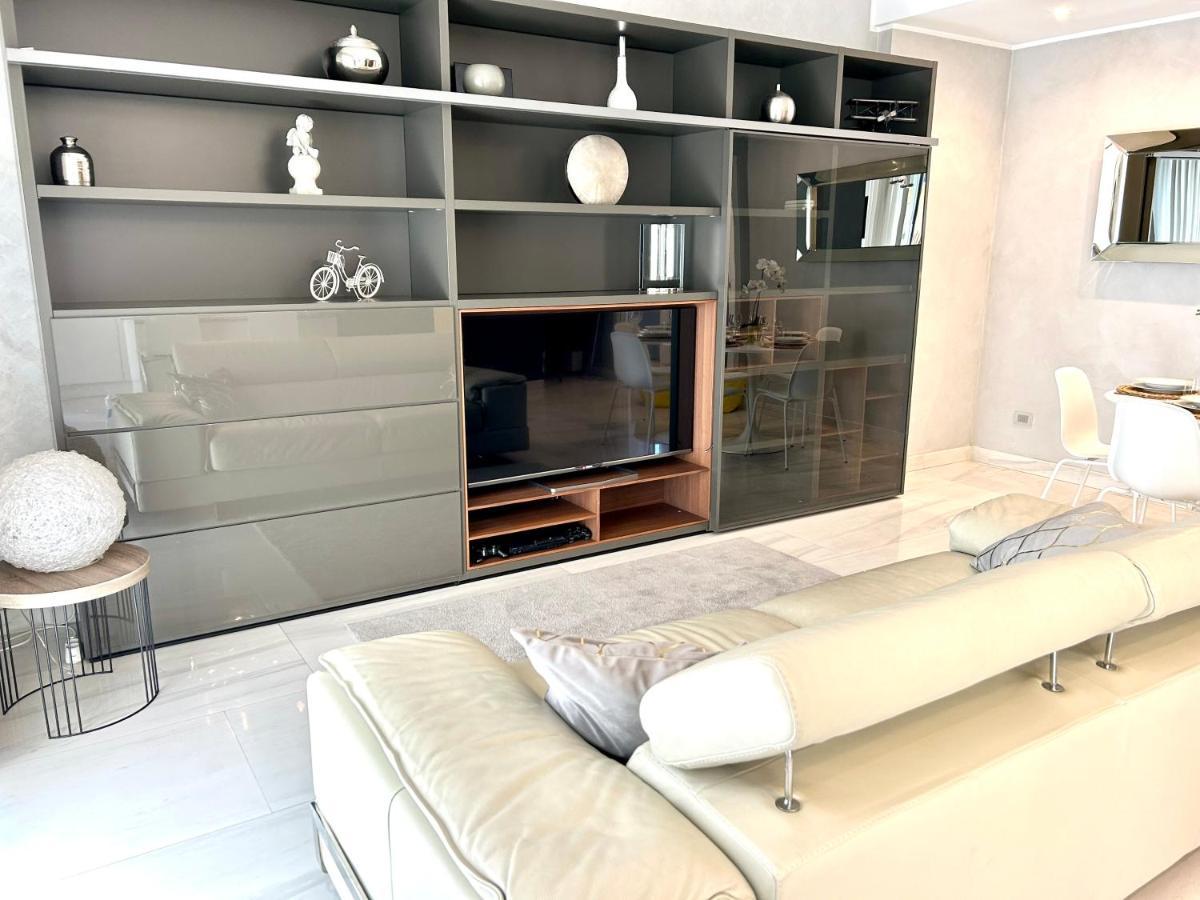 Sismondi New Apt Milan Bagian luar foto