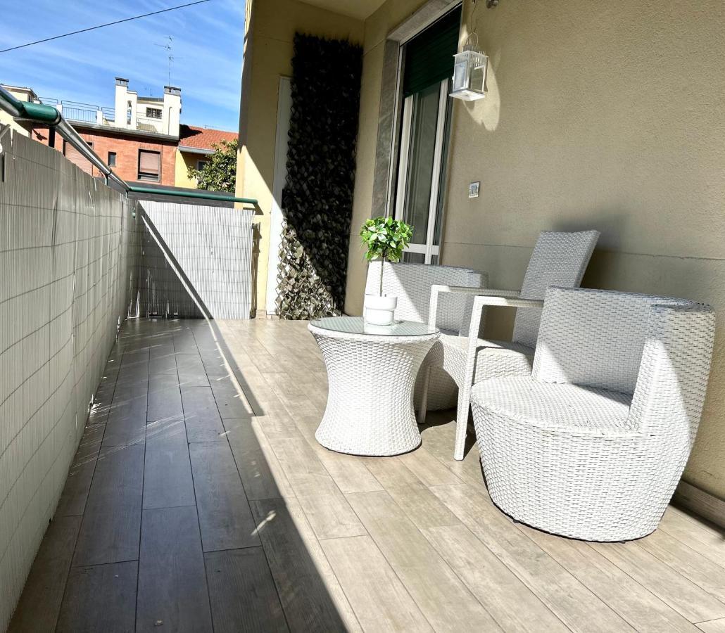 Sismondi New Apt Milan Bagian luar foto